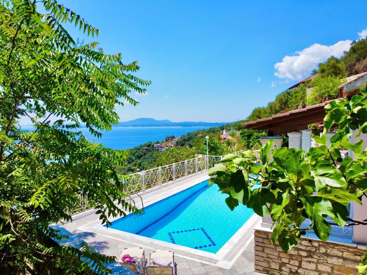 Villa Fantasia With Private Pool By Dadovillas