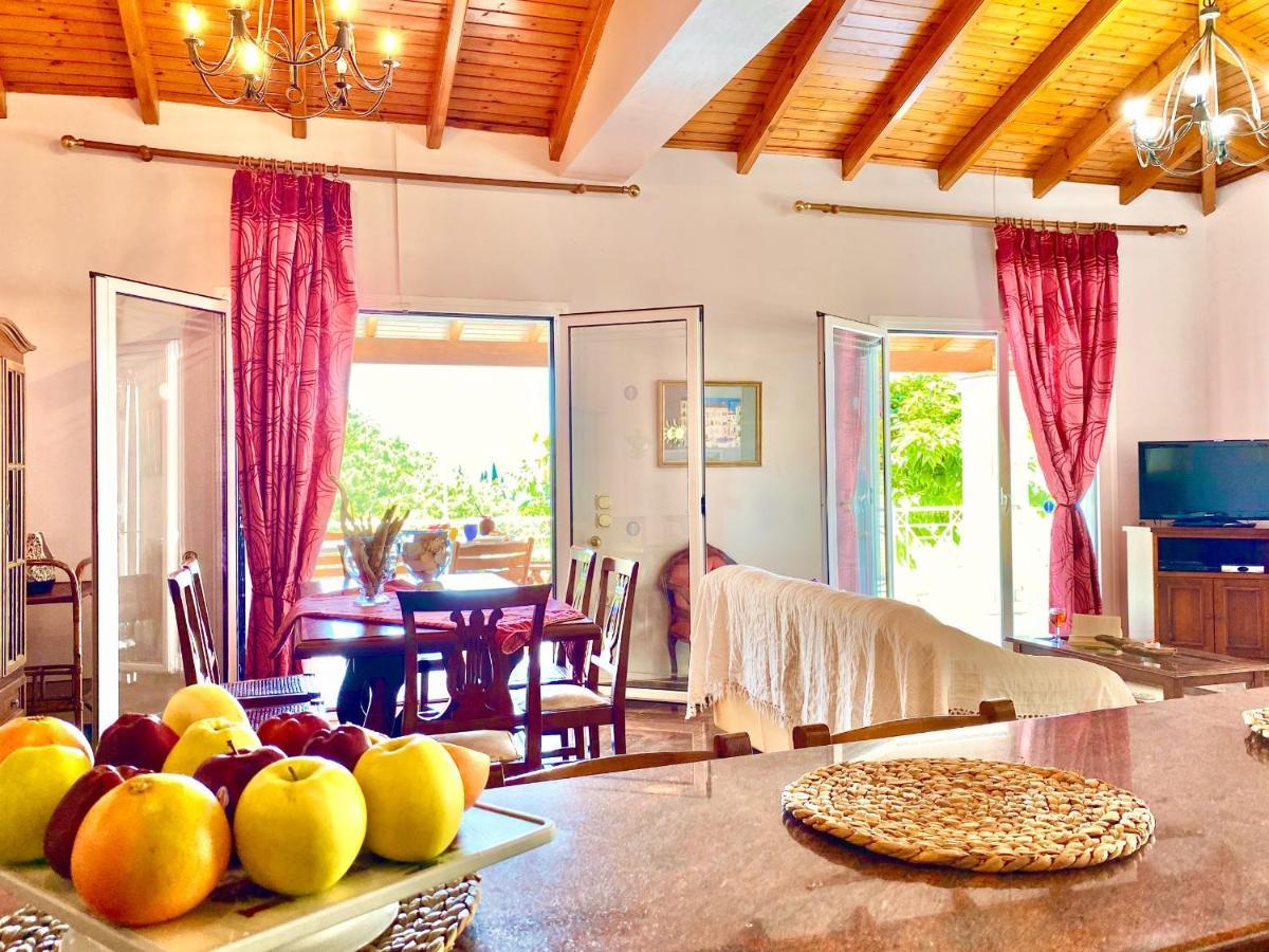 Villa Fantasia With Private Pool By Dadovillas Nisaki (Corfu)